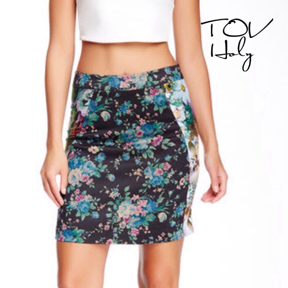 🔴 TOV HOLY Floral Mini Pencil Skirt NEW WITHOUT TAGS
